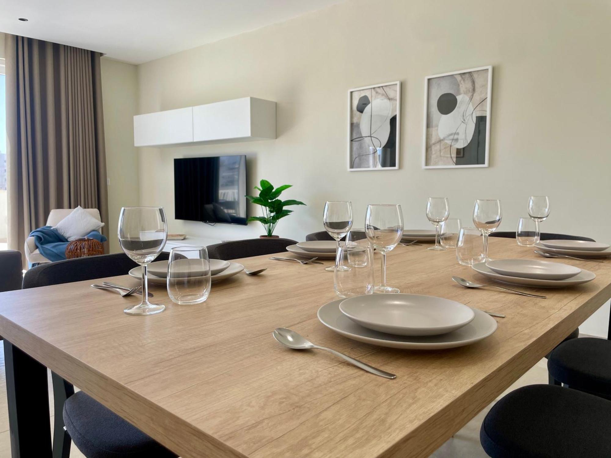 Bugibba Square Seafront Lux Apartments By Holi خليج سانت بول المظهر الخارجي الصورة