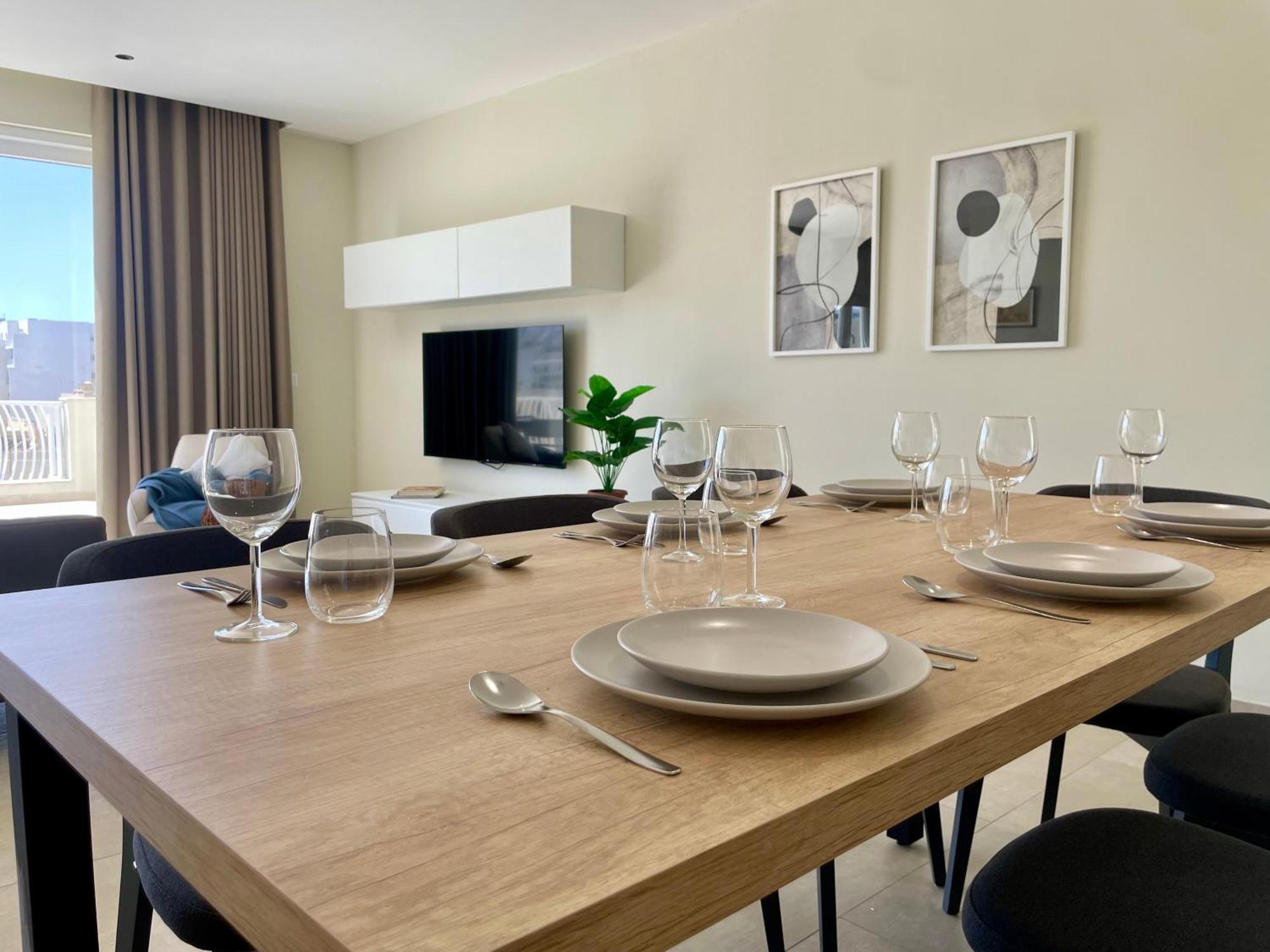 Bugibba Square Seafront Lux Apartments By Holi خليج سانت بول المظهر الخارجي الصورة
