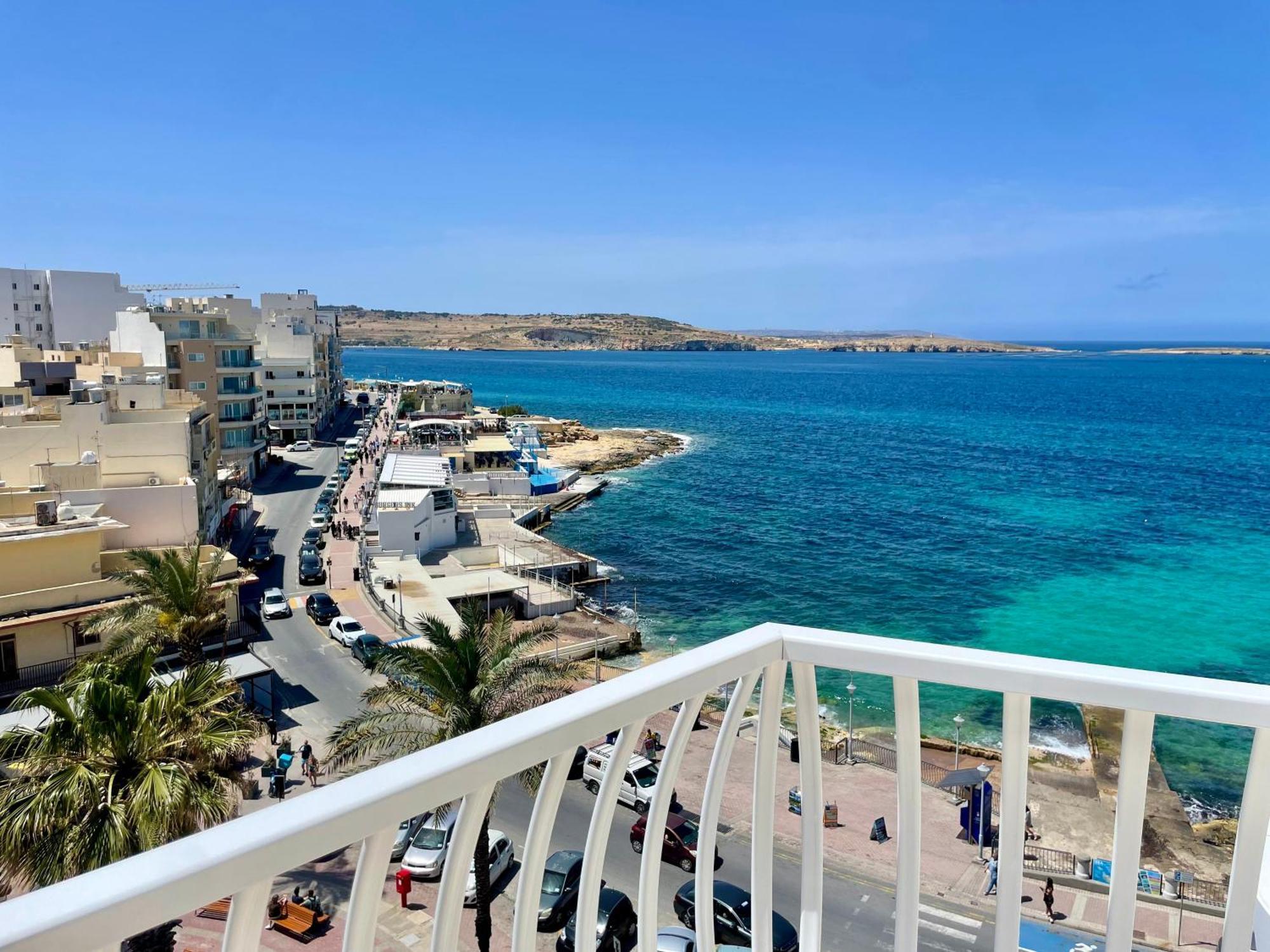 Bugibba Square Seafront Lux Apartments By Holi خليج سانت بول المظهر الخارجي الصورة