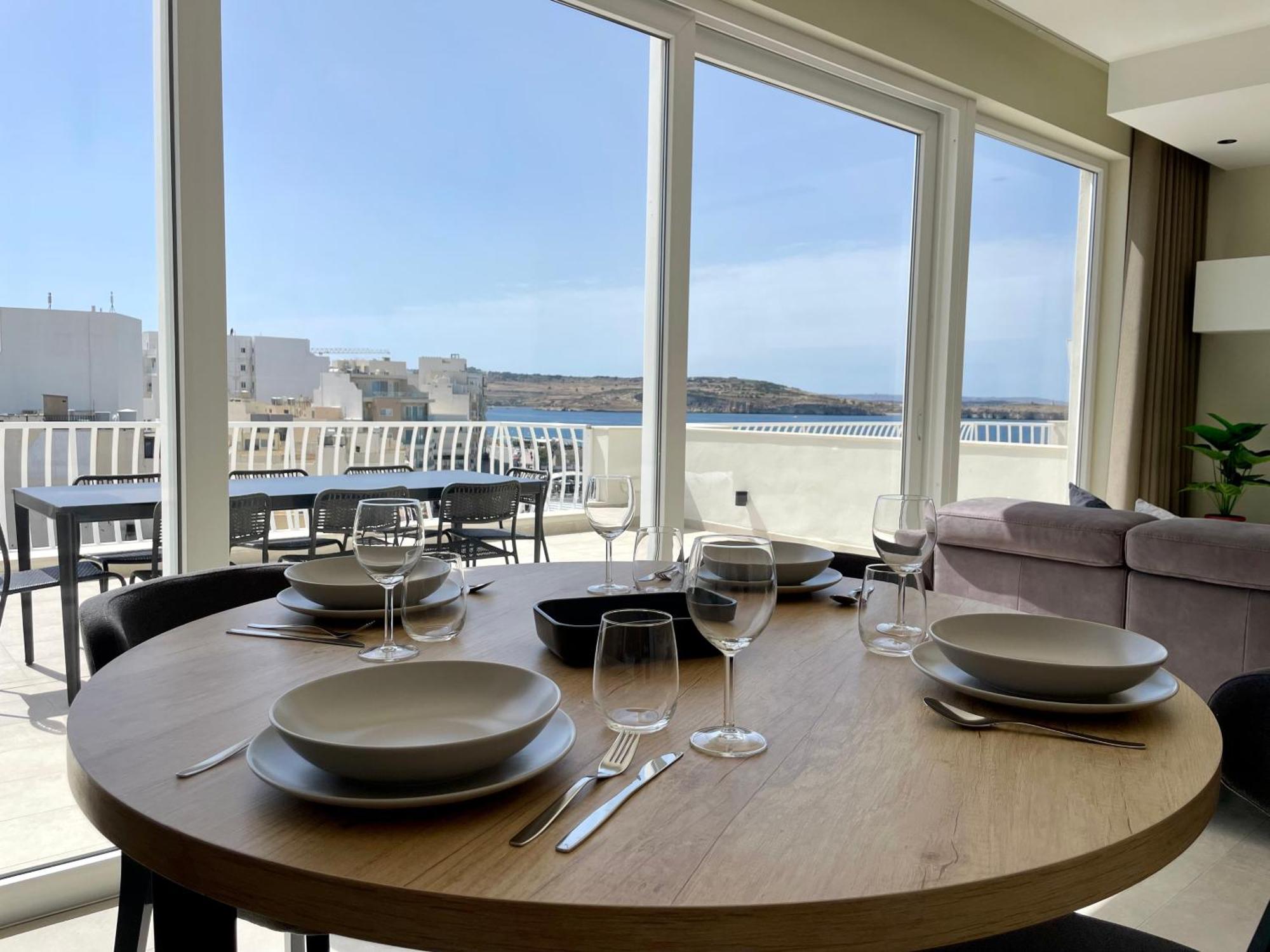 Bugibba Square Seafront Lux Apartments By Holi خليج سانت بول المظهر الخارجي الصورة
