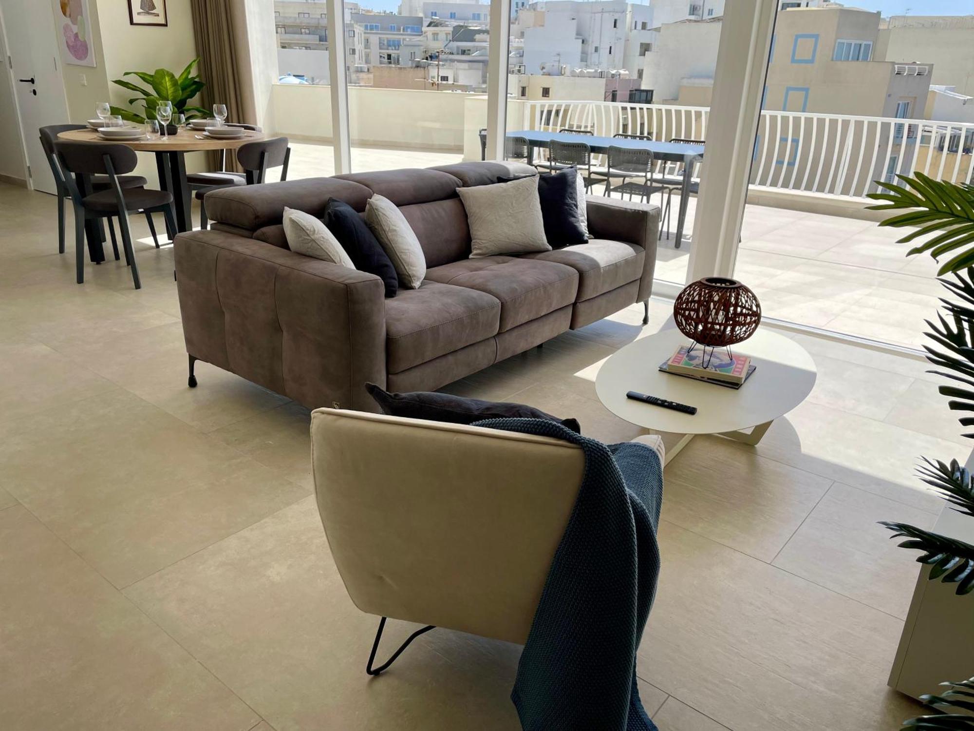 Bugibba Square Seafront Lux Apartments By Holi خليج سانت بول المظهر الخارجي الصورة
